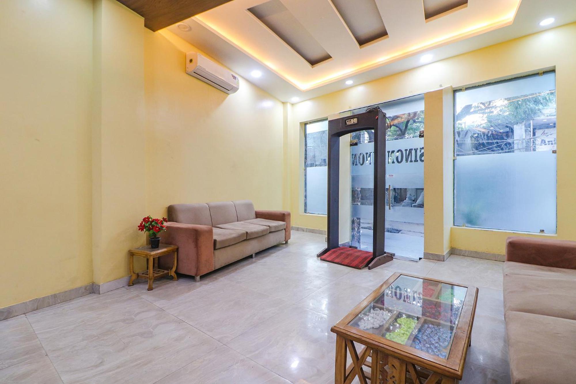 OYO 847 Hotel Sinon New Delhi Buitenkant foto