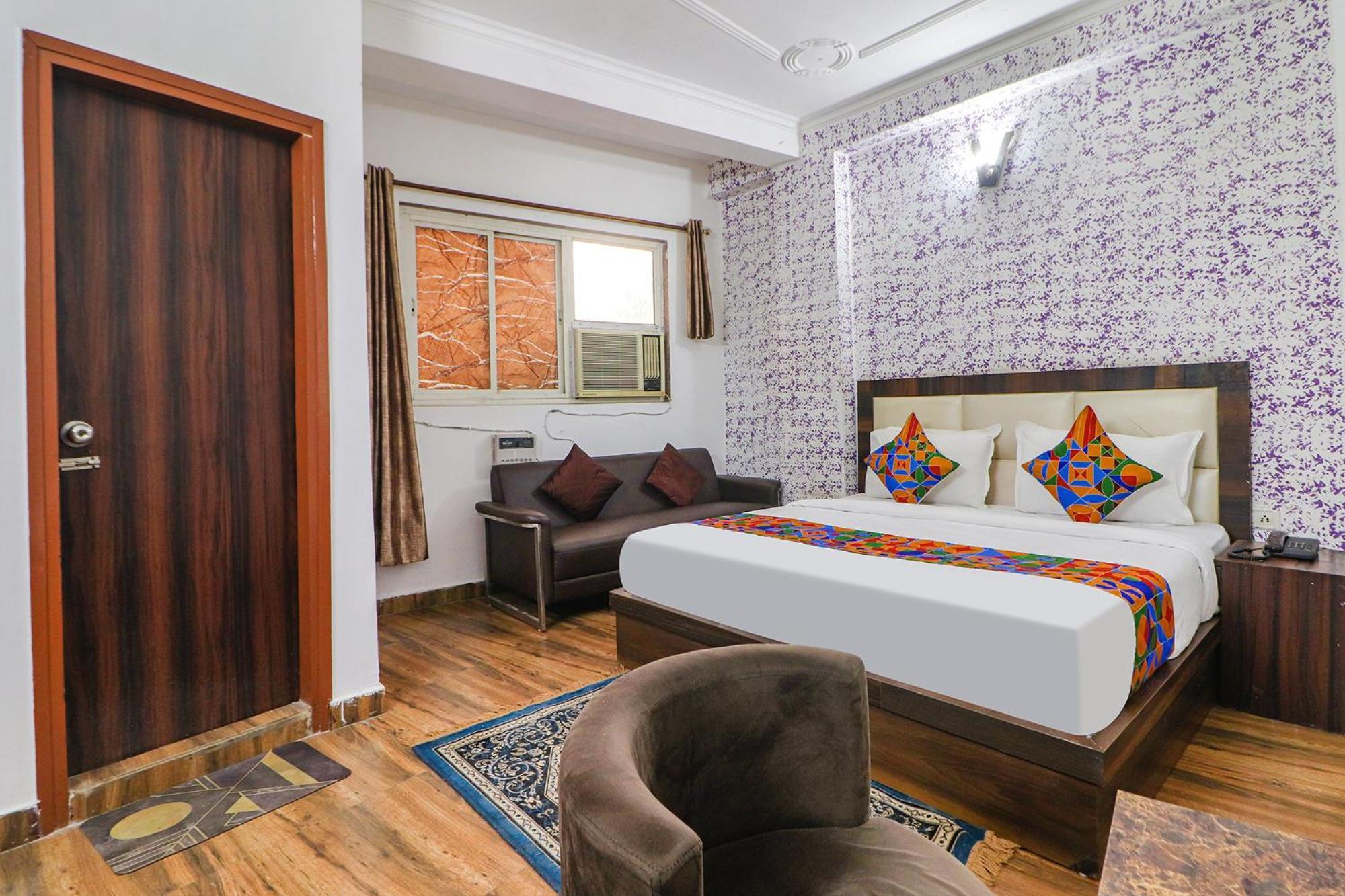 OYO 847 Hotel Sinon New Delhi Buitenkant foto