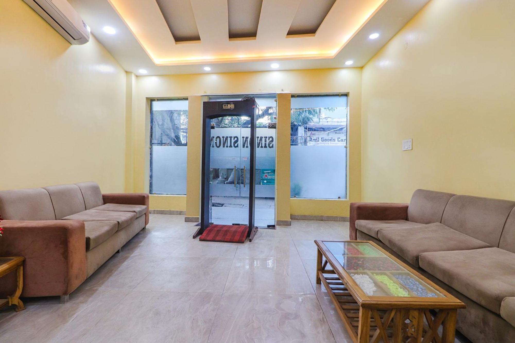 OYO 847 Hotel Sinon New Delhi Buitenkant foto