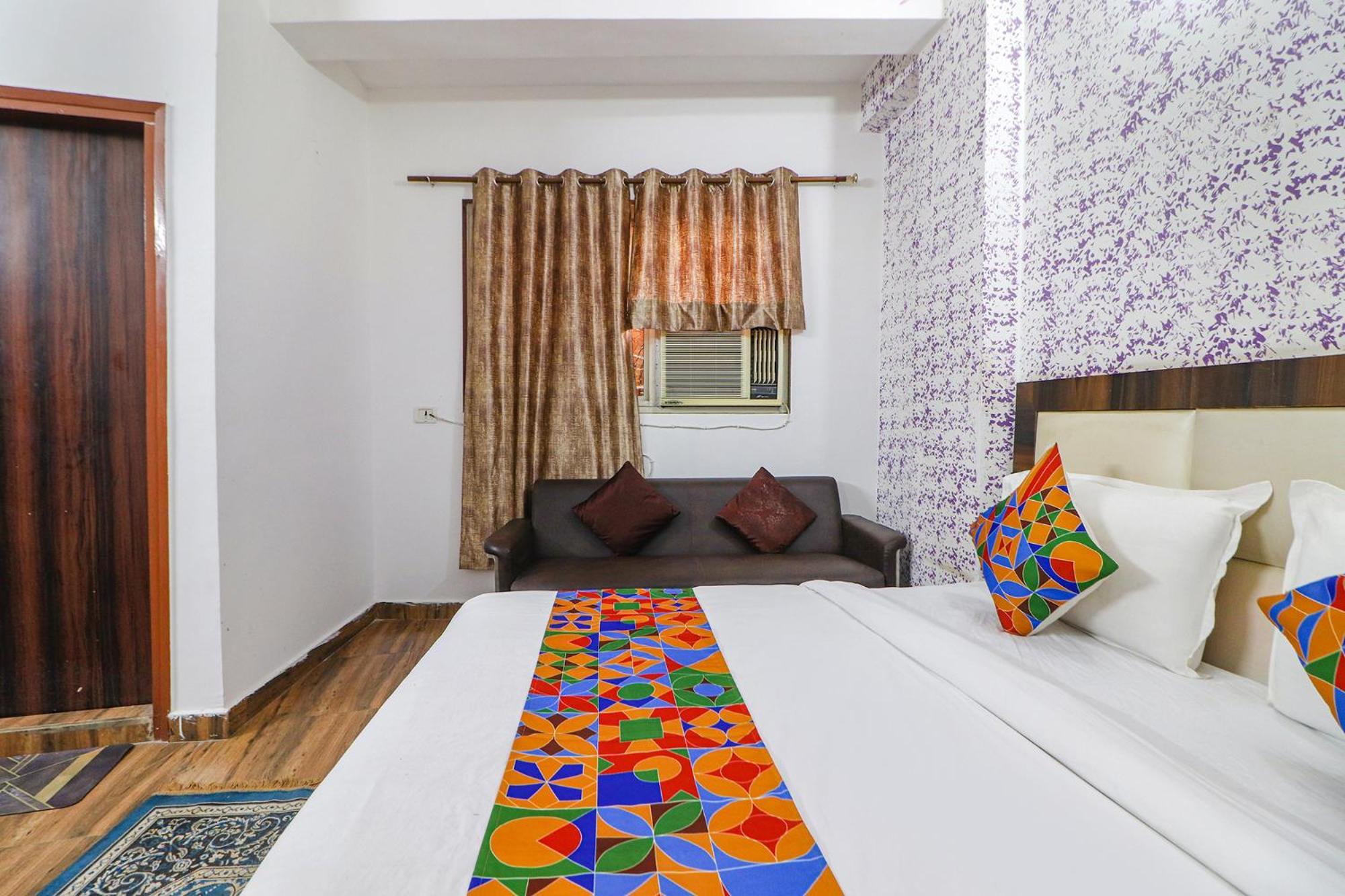 OYO 847 Hotel Sinon New Delhi Buitenkant foto